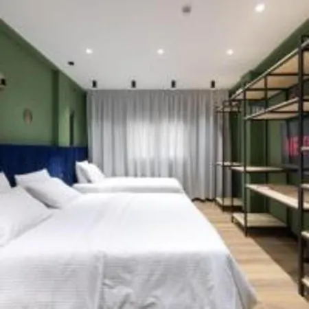 Nocleg ze śniadaniem Block 3*