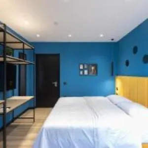 Bed & Breakfast Block 3*