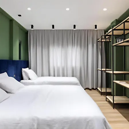 Bed & Breakfast Block 3*