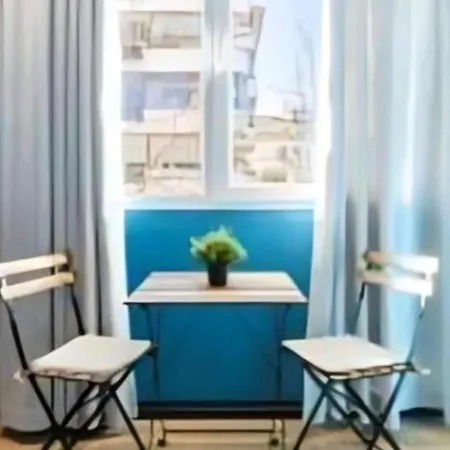 Block Bed and Breakfast Τίρανα