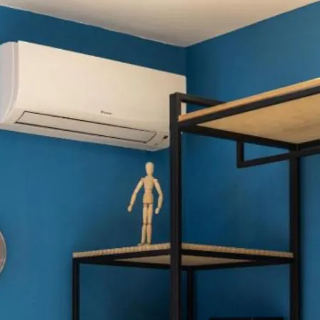 Bed & Breakfast Block