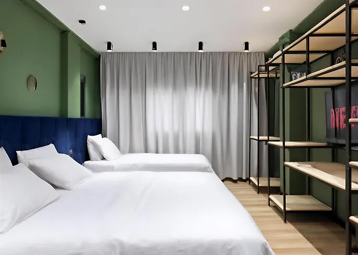 Bed & Breakfast Block 3*